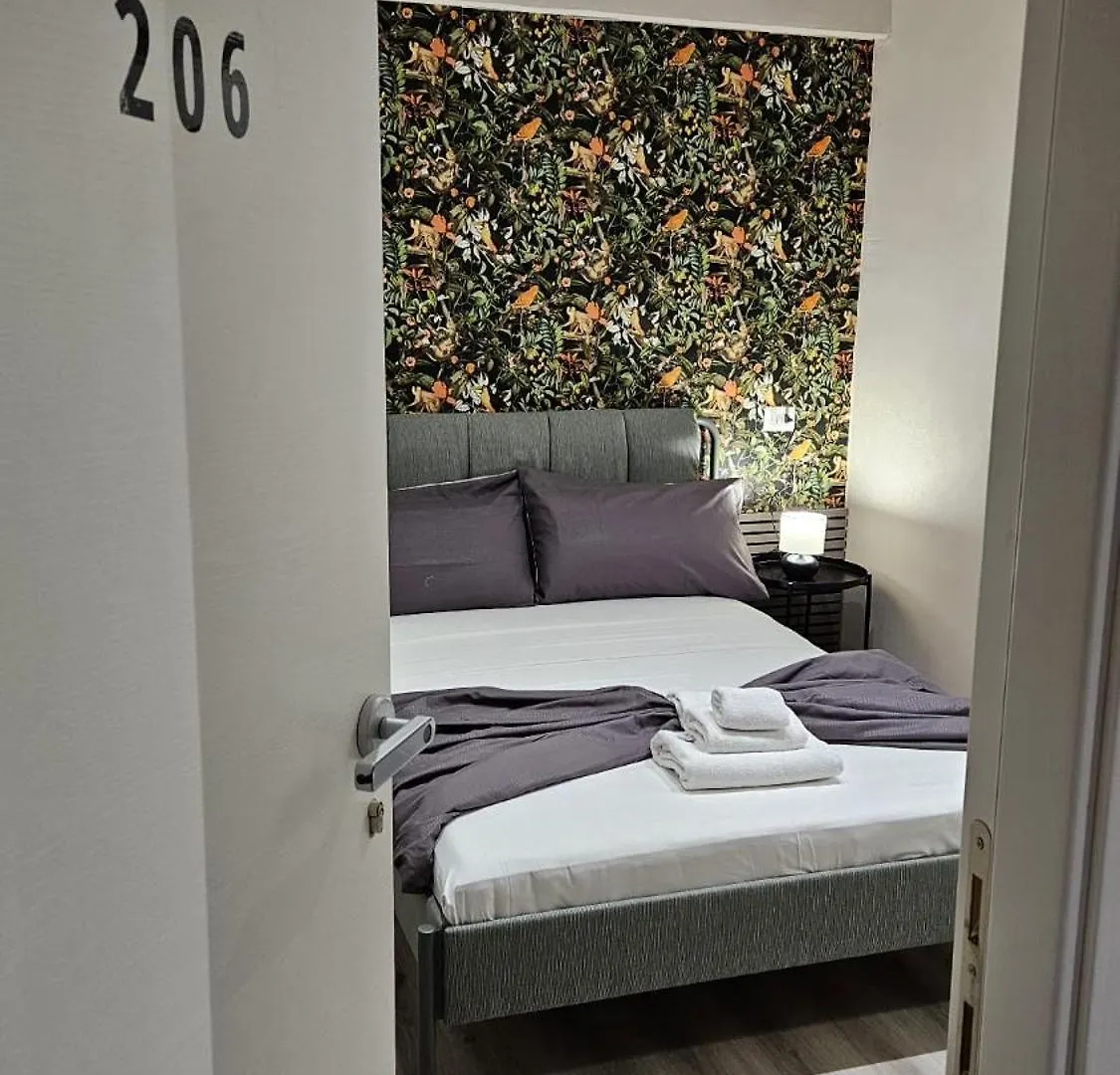 Flower Rooms Naples Guest house