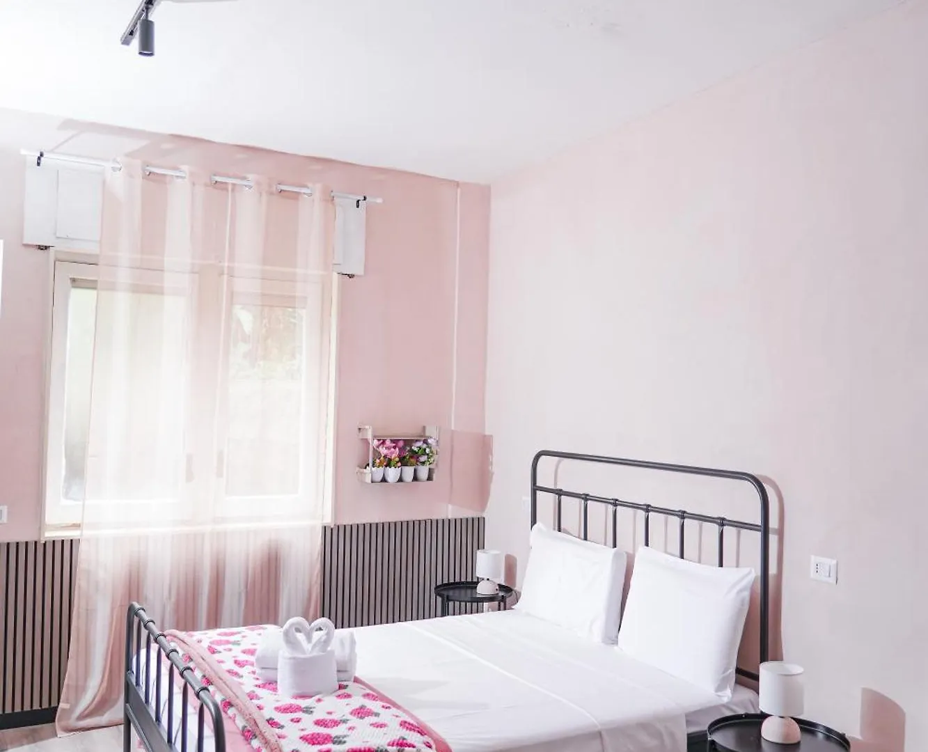 Flower Rooms Naples Guest house